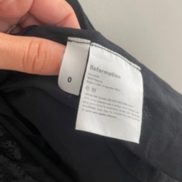 REFORMATION Black Lace Stripe Keyhole SHELLEY Sleeveless Crepe Midi Dress Size 0 - Picture 8 of 10